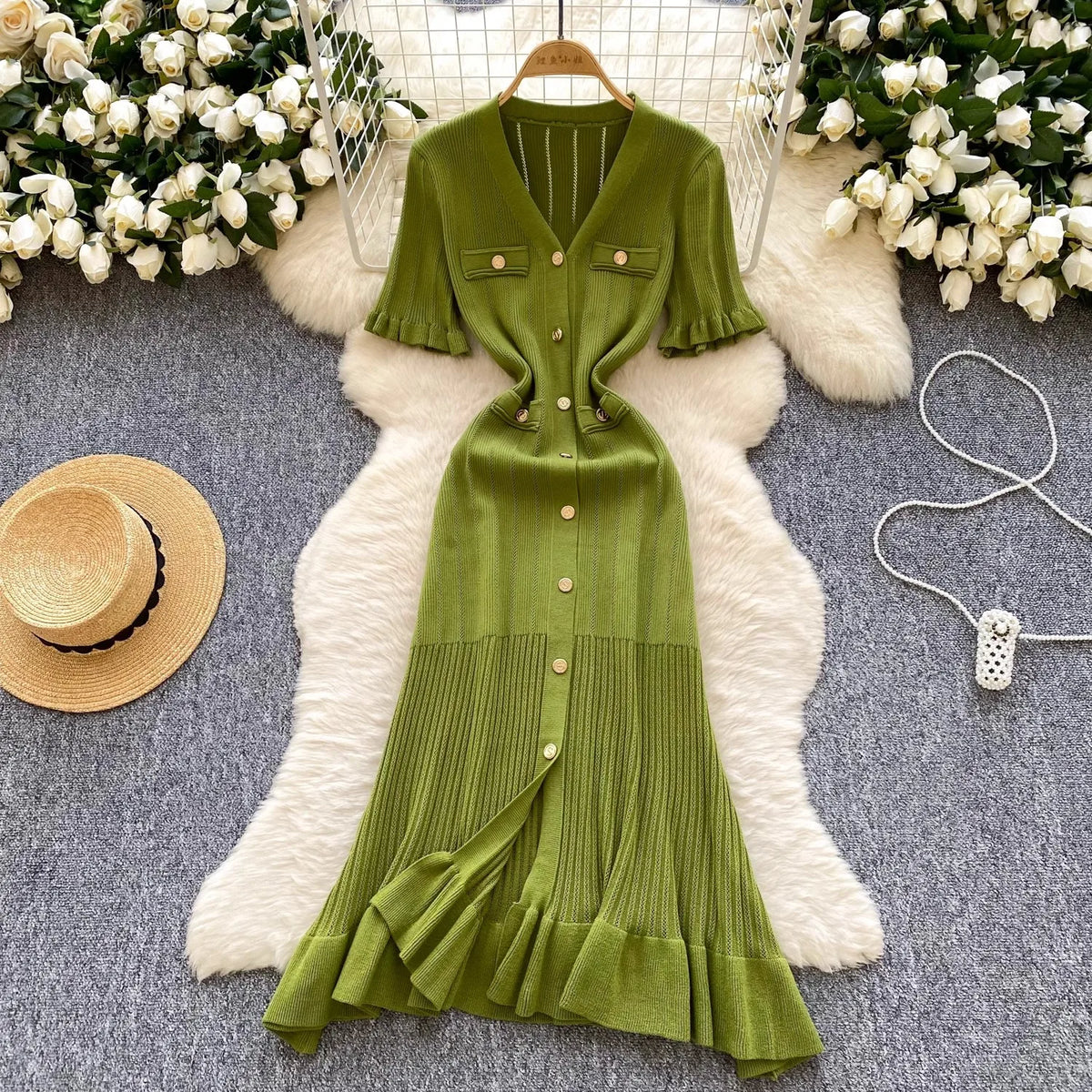 Robe Midi en Maille Boutons Dorés