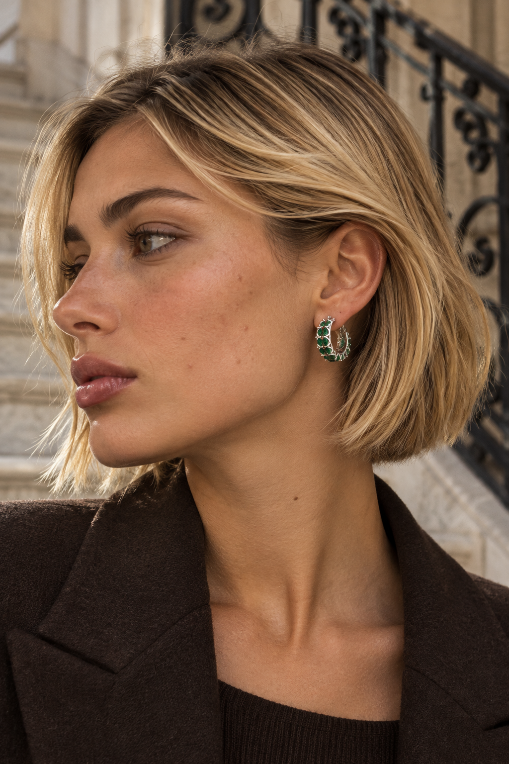 Créoles Dorées Zircons — Argenté vert — porté
