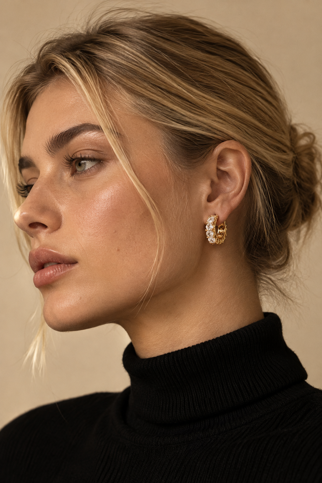 Créoles Dorées Zircons — Doré — porté