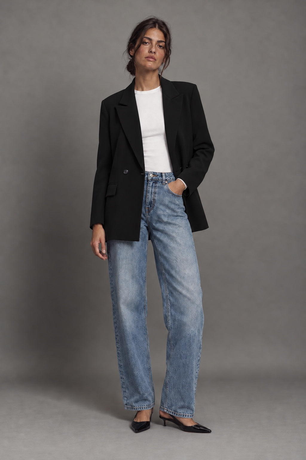 Blazer Croisé Ajusté — Noir — porté