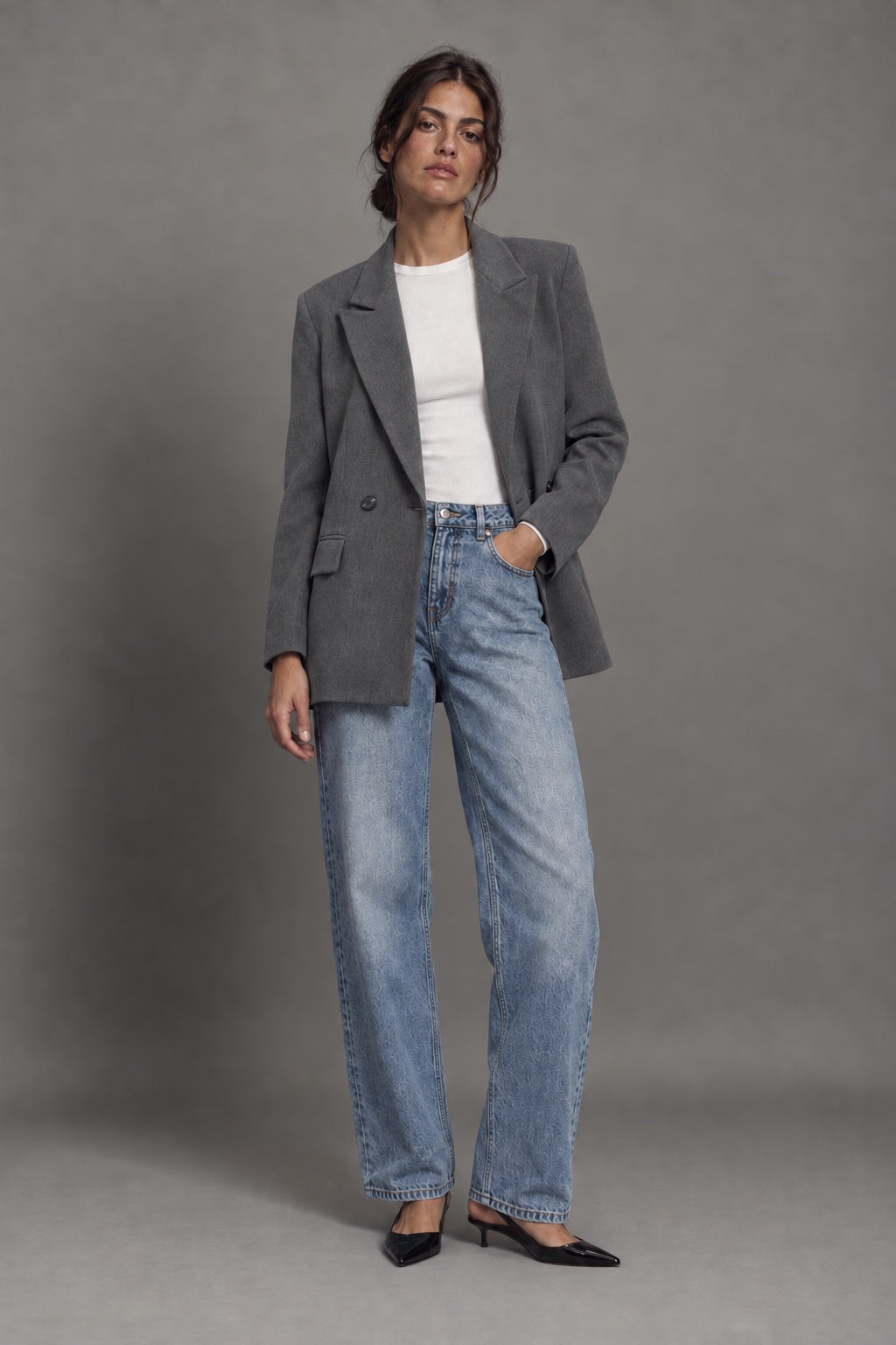 Blazer Croisé Ajusté — Gris — porté